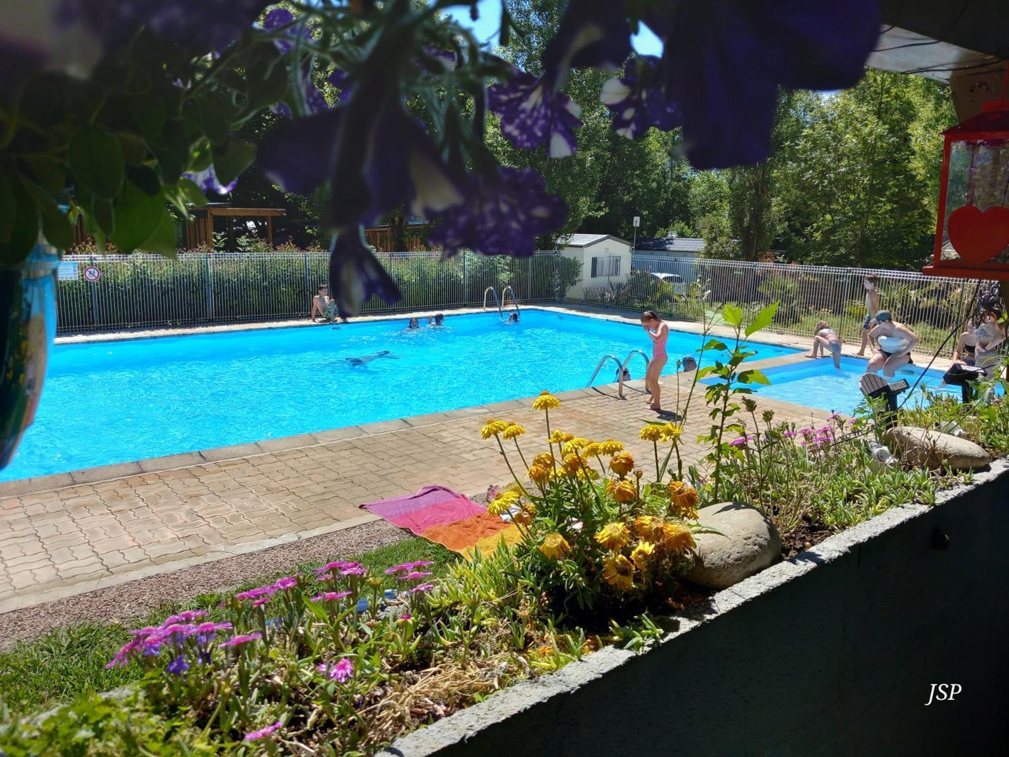 Chalet Zen Vaudreuille Bagian luar foto